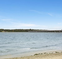 Delightful Duplex on Rose Ct Bongaree - Accommodation Newcastle