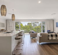 DESIGNER HOLIDAY BEACH PAD // 4 BED // COPA - Accommodation Newcastle