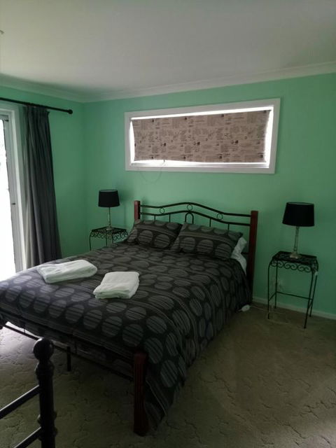 Dixiglen Farm - Accommodation Newcastle 3