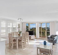 Dolphin WatchNelson Bay - Accommodation Newcastle