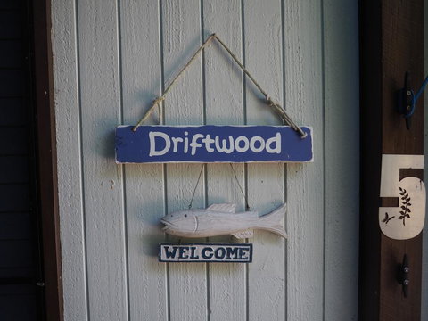 Driftwood - Accommodation Newcastle 2