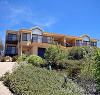 Dromaius 5 - Great Views of The Snowy Mountains - Accommodation Newcastle