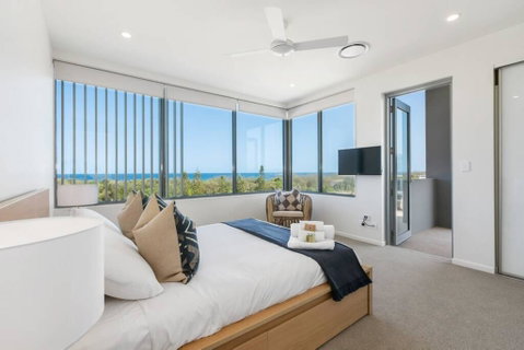 Dune Beach Front Apartment 15 - Accommodation Newcastle 0