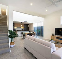 Dune Townhouse on Nautilus Way - Accommodation Newcastle