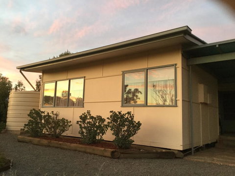 Edeowie Station - Accommodation Newcastle 2