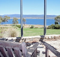 Edzell - Stunning Waterfront Home - Accommodation Newcastle