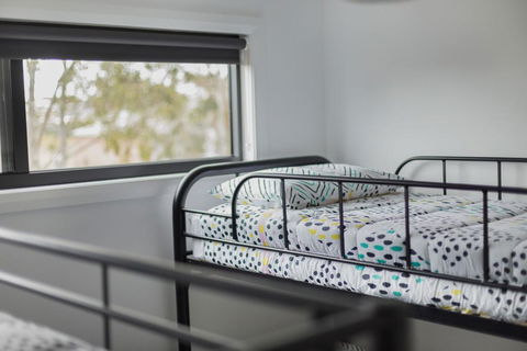 Elevation - Waterviews In Newlands Arm - Accommodation Newcastle 3