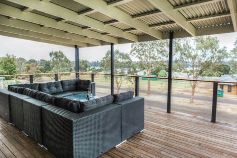 Elevation - Waterviews In Newlands Arm - Accommodation Newcastle 2