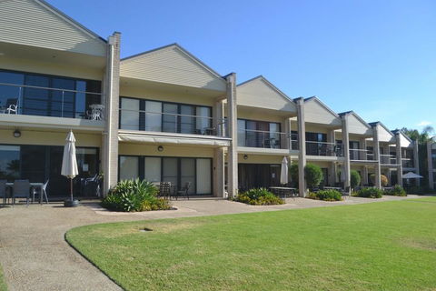 ELSINOR Townhouse 8 Mulwala - Accommodation Newcastle 1
