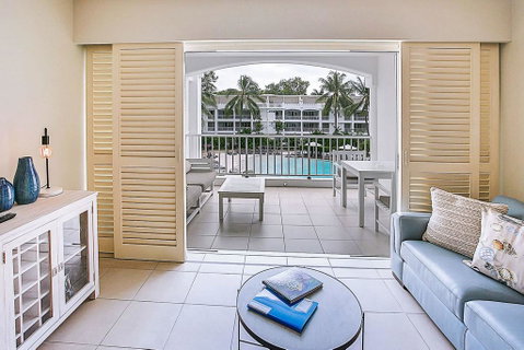 Elysium The Beach Club - Accommodation Newcastle 2