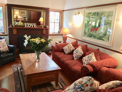 Endellion - Accommodation Newcastle 2