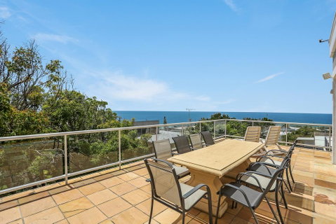 Enjoy The Views, Sunshine Beach - Accommodation Newcastle 3