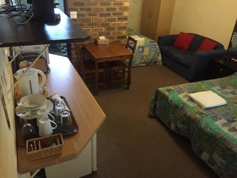 Esk Motel - Accommodation Newcastle 1