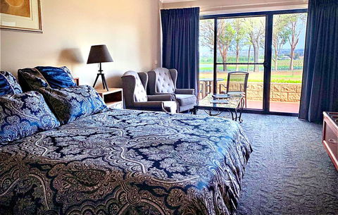 Estate Tuscany - Accommodation Newcastle 0