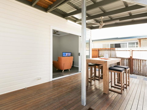 Estilo Bed And Breakfast - Accommodation Newcastle 3