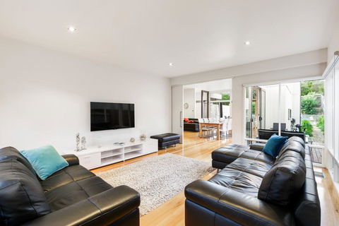 FAIRSEA RETREAT - RYE - Accommodation Newcastle 1