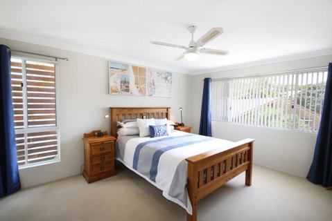 FANTASTIC HOLIDAY UNIT IN A PERFECT LOCATION - Accommodation Newcastle 3