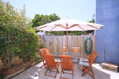 FANTASTIC HOLIDAY UNIT IN A PERFECT LOCATION - Accommodation Newcastle 2