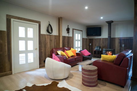 Fentons Run Southern Highlands - Accommodation Newcastle 2