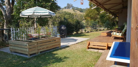 Fig Tree Retro Studio - Accommodation Newcastle 3