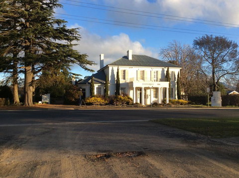 Fitzpatricks Inn - Accommodation Newcastle 0