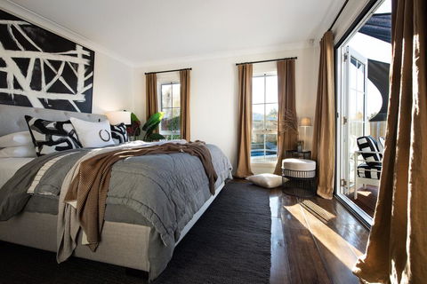 Florence - Accommodation Newcastle 3