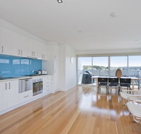 Four Kings Apartment - Deluxe 2br 3 - Accommodation Newcastle