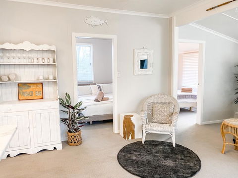 Frangipani Cottage - Accommodation Newcastle 3