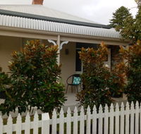 FUNKY COTTAGE - Accommodation Newcastle