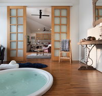 Gables Bend Spa Villa - Accommodation Newcastle
