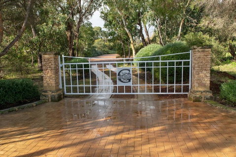 Garden Pavilion - Art House Yallingup - Accommodation Newcastle 1