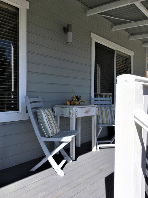 Georges At Hepburn - Accommodation Newcastle 3