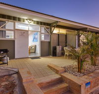Getaway Villas Unit 38-10 - 2 Bedroom Self-Contained Accommodation - Accommodation Newcastle