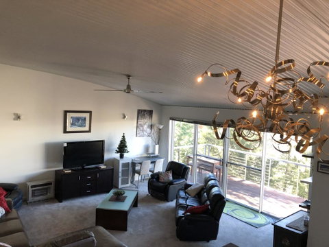 Gippsland 119A - Accommodation Newcastle 2