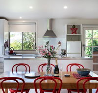 Giraffe Manor - Accommodation Newcastle