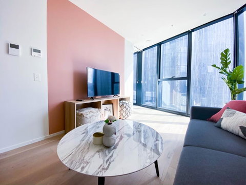 Glamorous Southbank Home W/ Free Wifi - Accommodation Newcastle 1