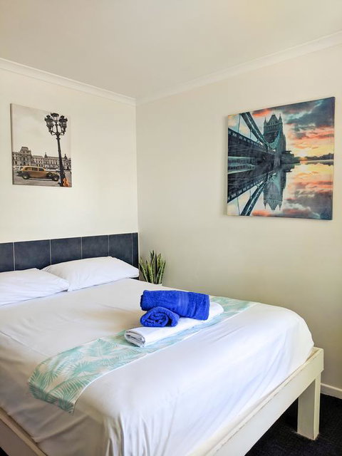 Globetrotters International - Accommodation Newcastle 3