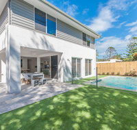 Going Coastal On Sunshine - Accommodation Newcastle