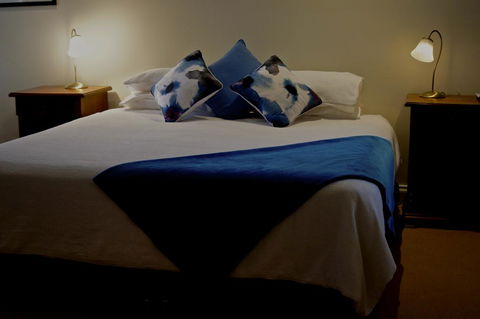 Goolwa Spa & River Retreat House - Accommodation Newcastle 0