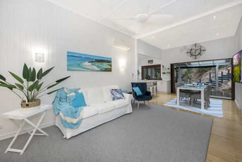 Gorgeous Home 3 Mins To Strand - Accommodation Newcastle 2