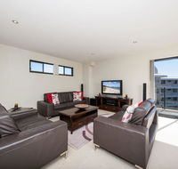 Government Road Dolphin Cove Unit 13 2-6 - Accommodation Newcastle