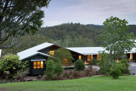 Grandview Retreat - Accommodation Newcastle 0