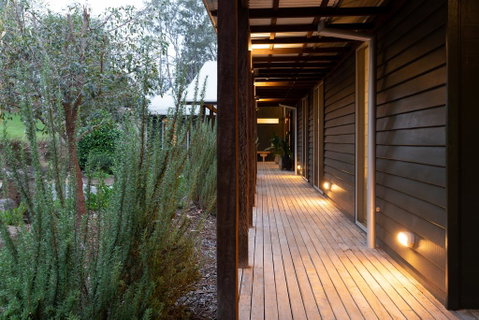 Grandview Retreat - Accommodation Newcastle 2