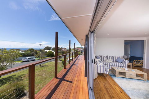 HAMPTONS - Accommodation Newcastle 2