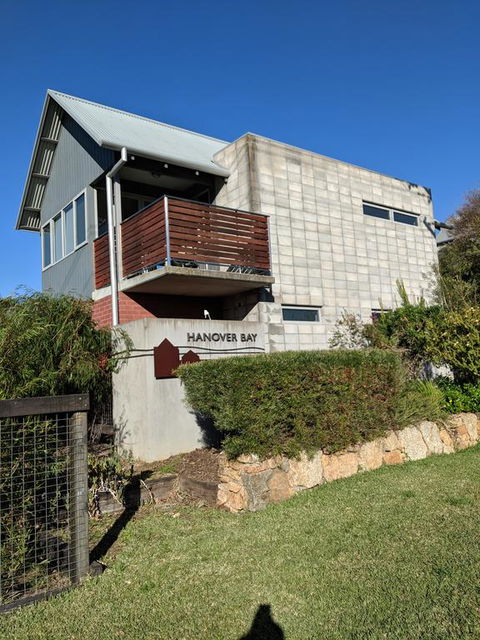 Hanover Bay Apartments - Accommodation Newcastle 3