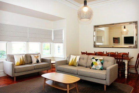Hansen Street Retreat - Accommodation Newcastle 1