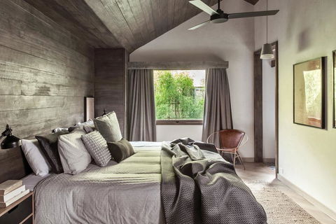 Hardwood House - Accommodation Newcastle 2