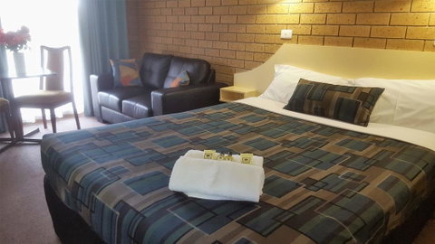 Hepburn Springs Motor Inn - Accommodation Newcastle 3