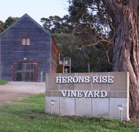 Herons Rise Vineyard Accommodation - Accommodation Newcastle