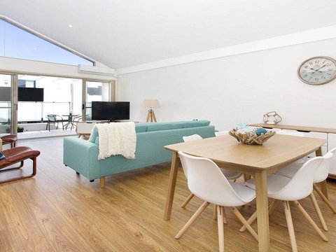 Hidden Gem On Manning - Great Location Opposite Surf Beach - Accommodation Newcastle 0